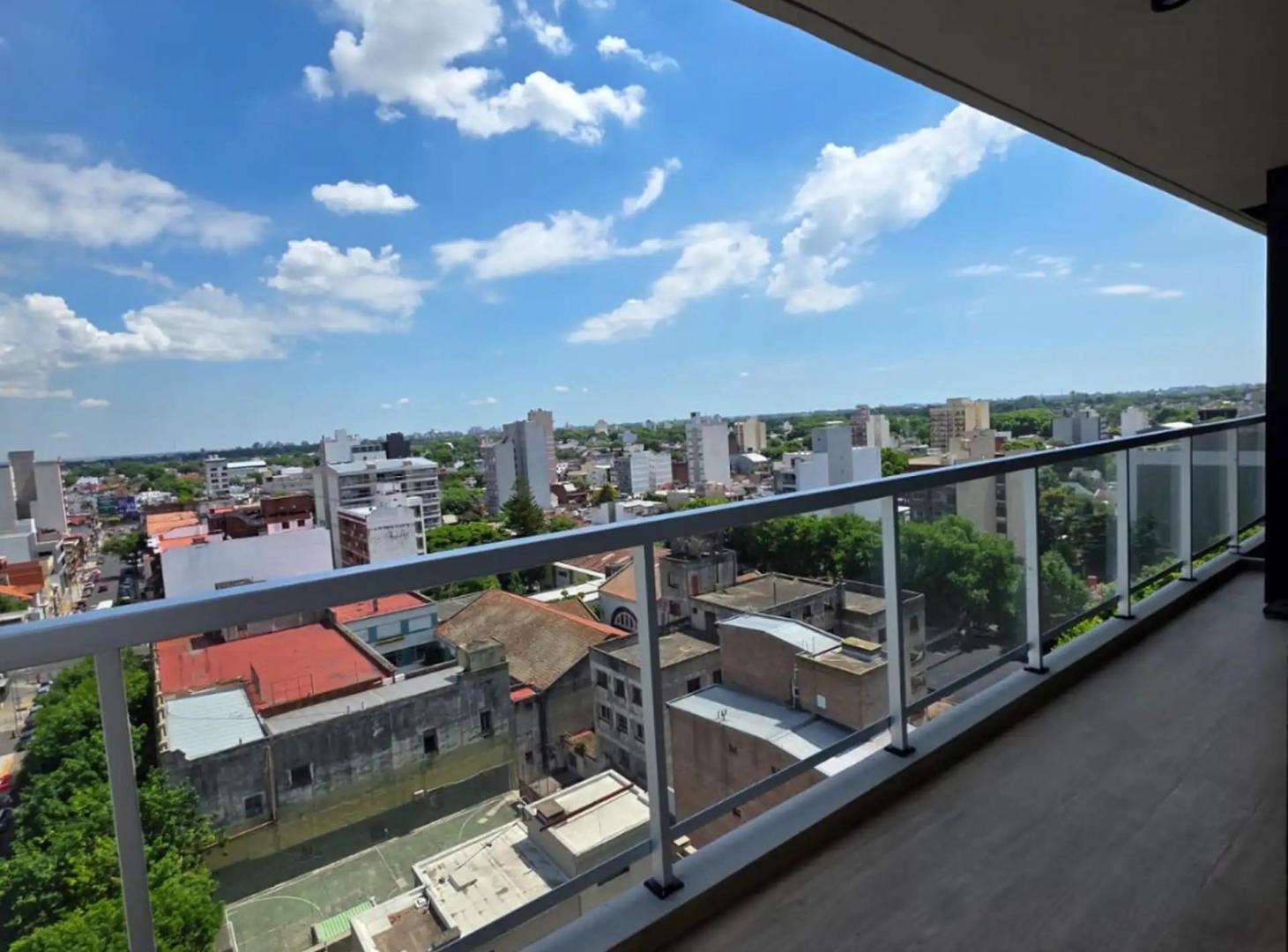 Departamento 4 Ambientes Con Amplio Balcón En El Corazón De San Martín