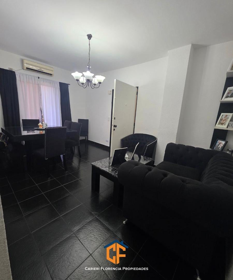 Venta De Departamento 4 Ambientes Con Cochera Libre Y Lavadero En San Martin
