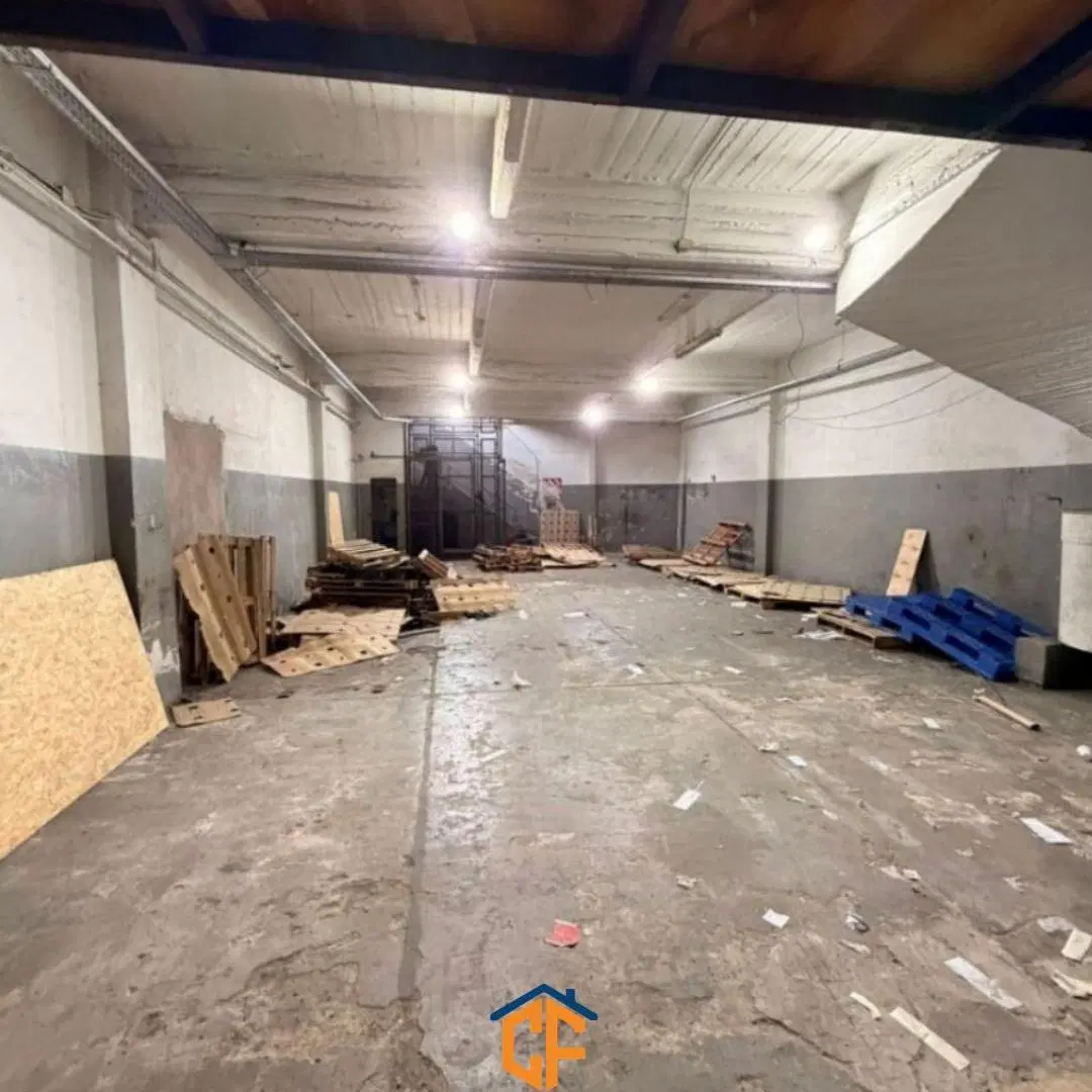 AMPLIO GALPON EN VENTA EN ZONA ESTRATEGICA DE SAN MARTIN 1