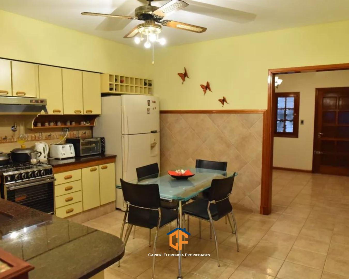 Foto de HERMOSA CASA 5 AMBIENTES EN VENTA CON PATIO, PARRILLA Y QUINCHO, EN, imagen 4