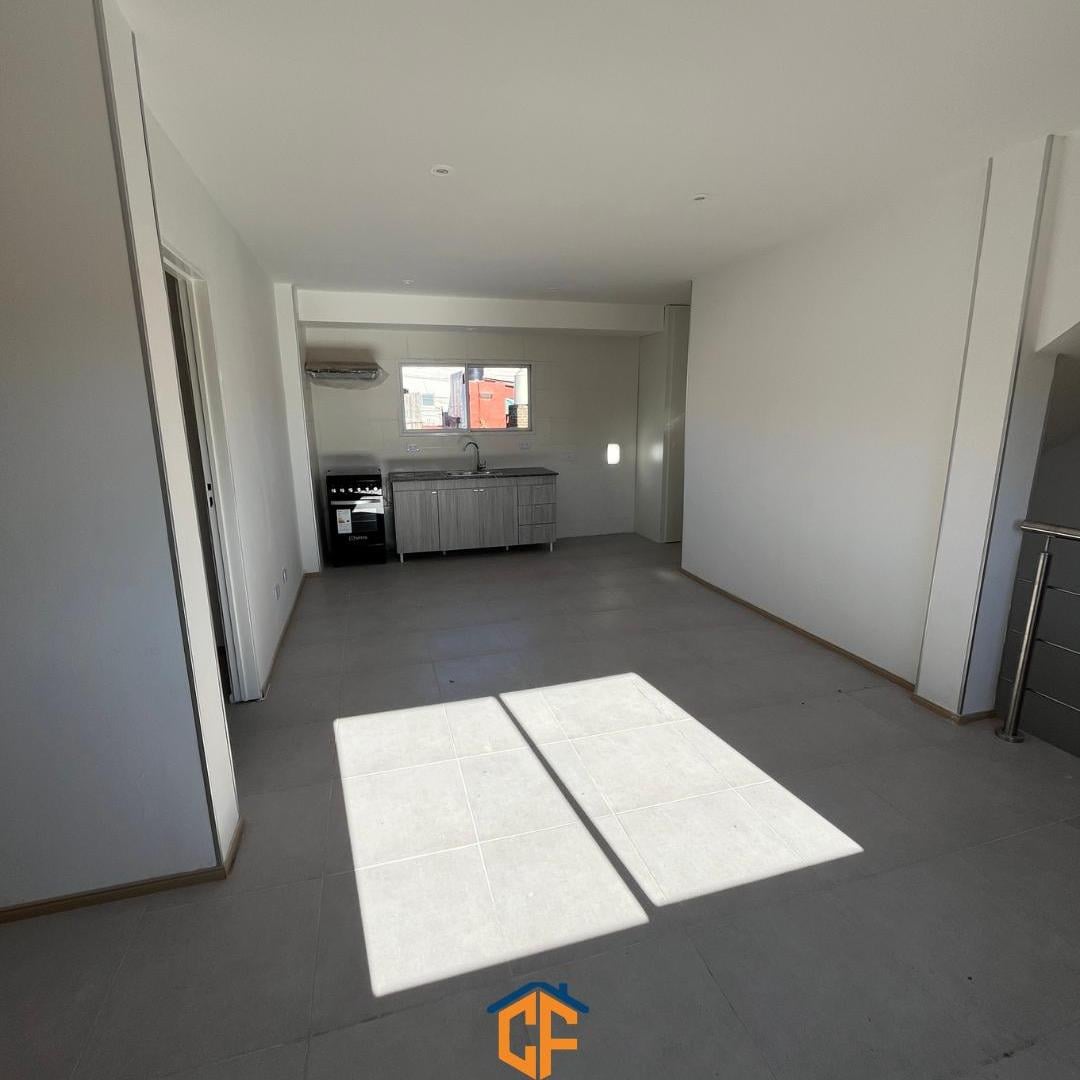 Foto de PH 4 AMBIENTES A ESTRENAR EN VENTA. APTO CRÉDITO Y SIN EXPENSAS EN, imagen 1