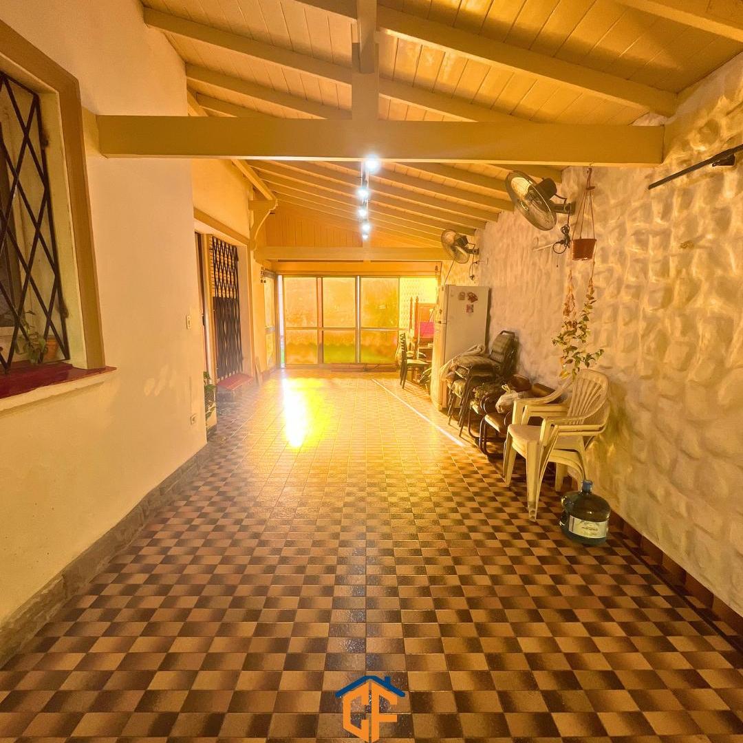 Foto de GRAN CASA EN LOTE PROPIO EN VENTA EN ZONA PLAZA ALEM, imagen 4