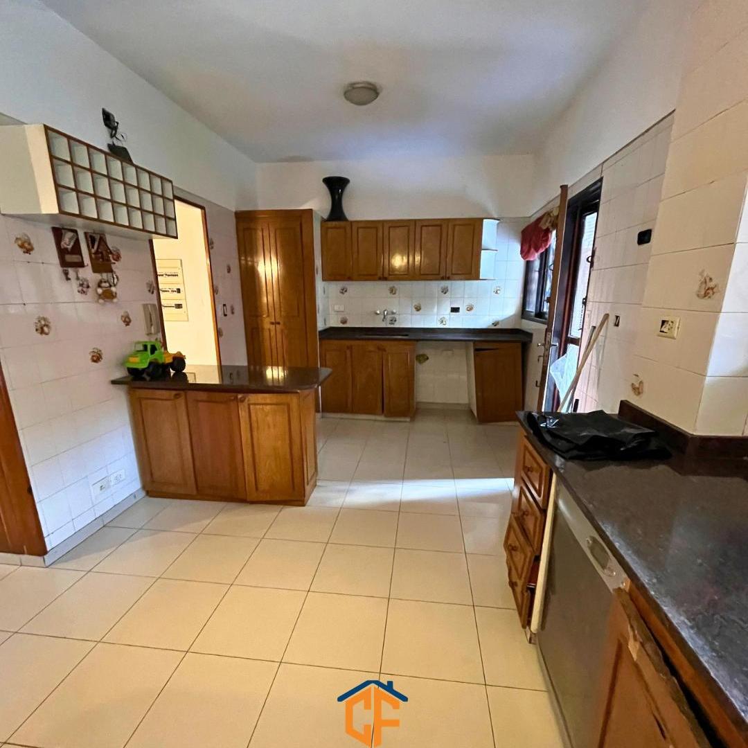 Foto de CASA 7 AMBIENTES EN VENTA EN SAN MARTIN CENTRO CON AMPLIO JARDIN Y, imagen 5