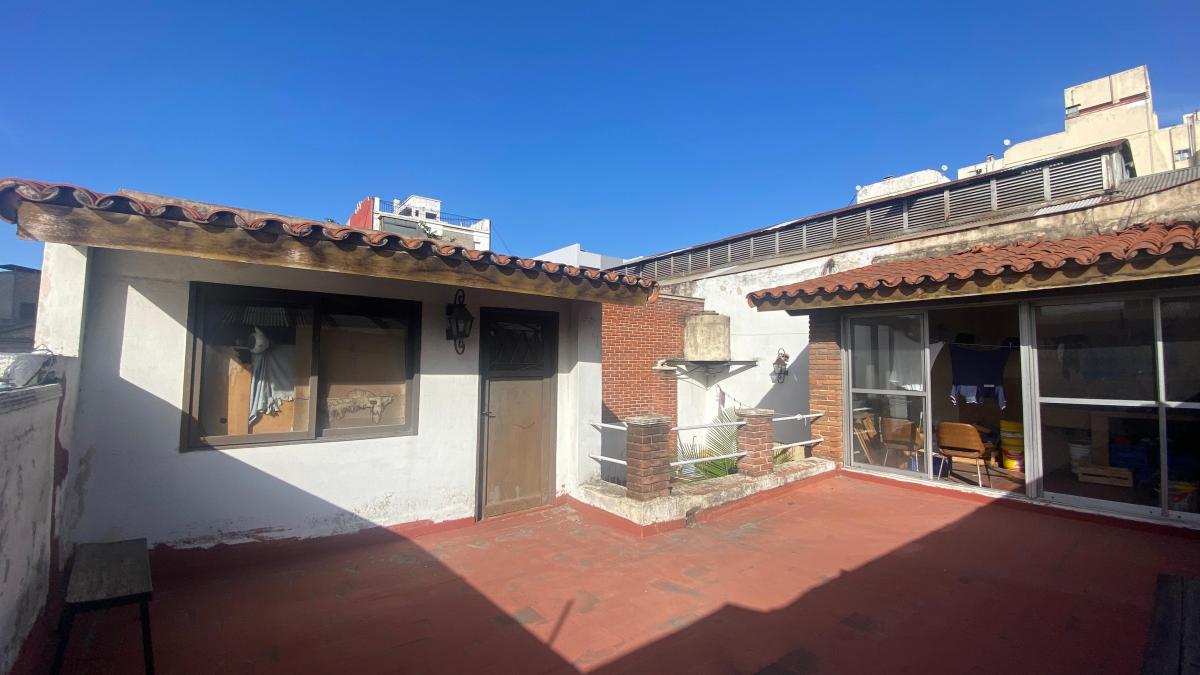 Venta - Casa con Lote Propio 4