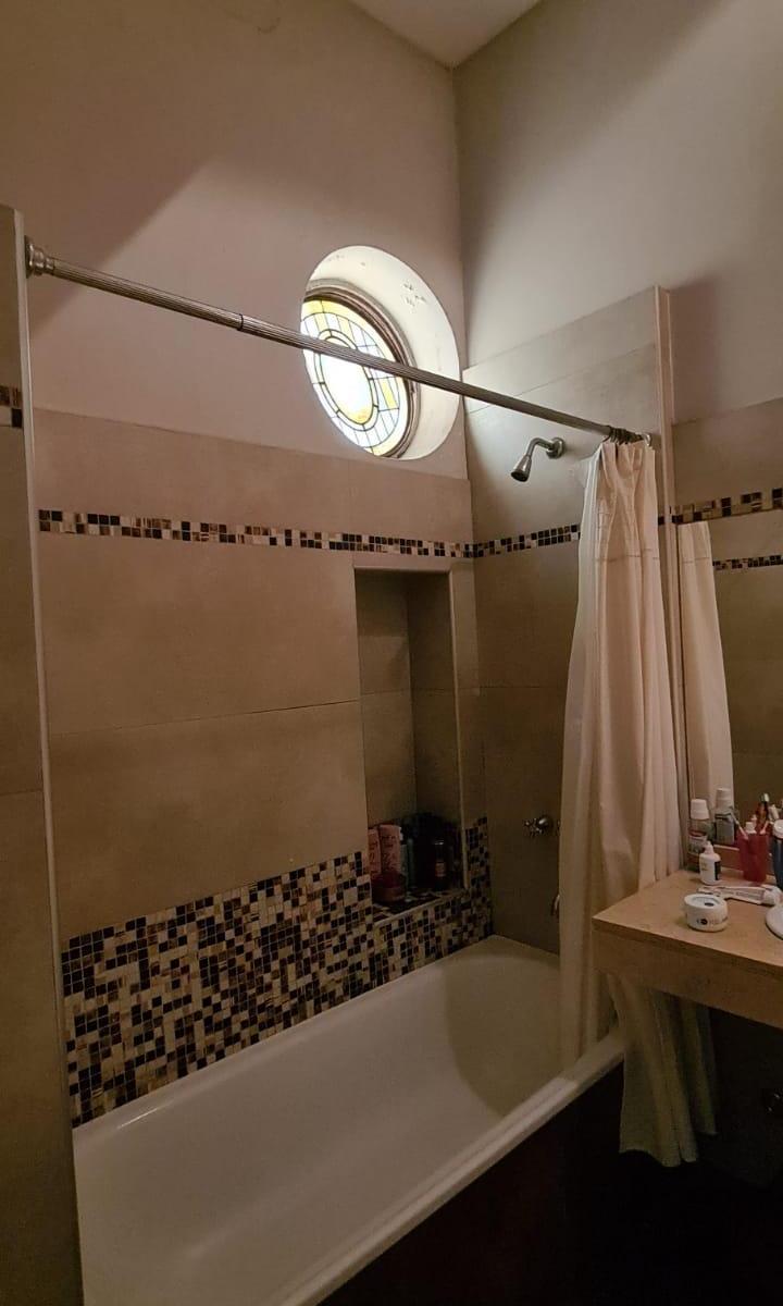 Semipiso de Estilo, 4 Ambientes con Balcon. Retasado 1
