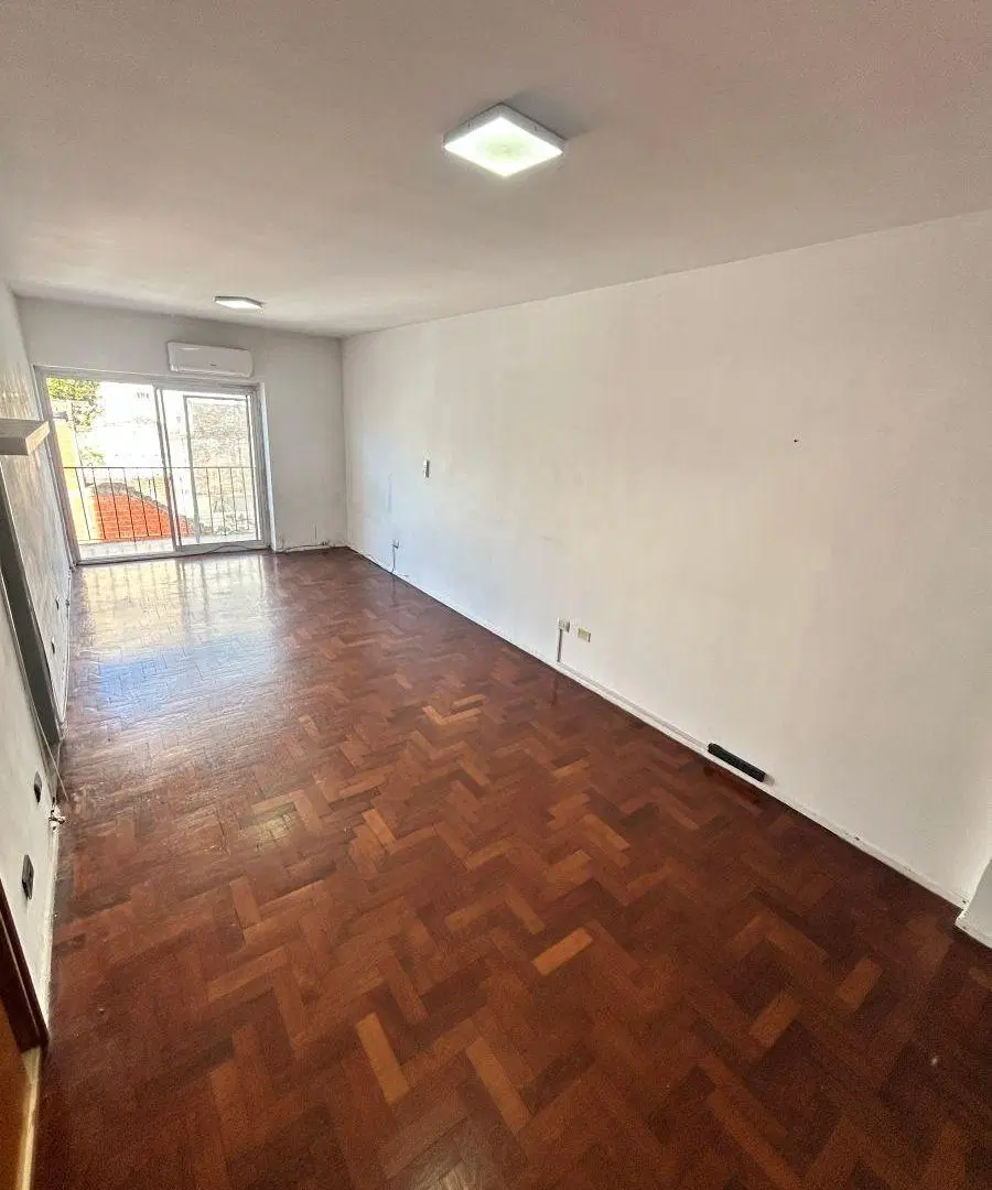 MONOAMBIENTE con BALCÓN 4