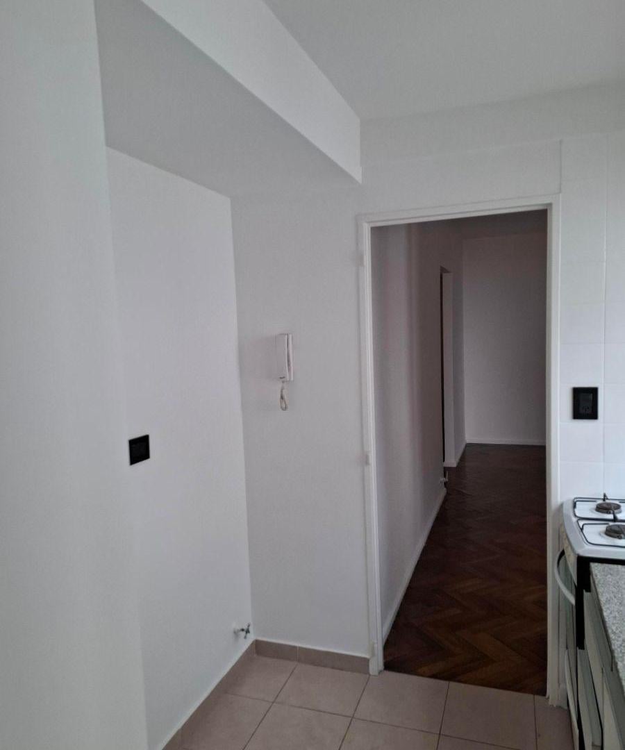 Foto de DEPARTAMENTO 2 AMBIENTES APTO PROFESIONAL (Parque Centenario), imagen 5
