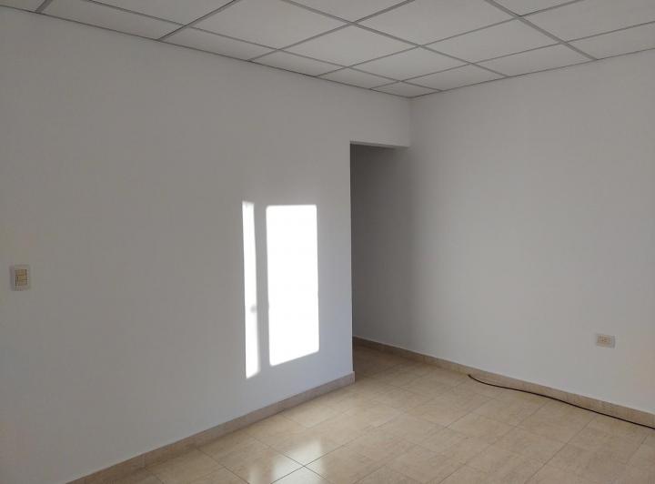 Plottier – Alquiler – Oficina – Zona centro 5