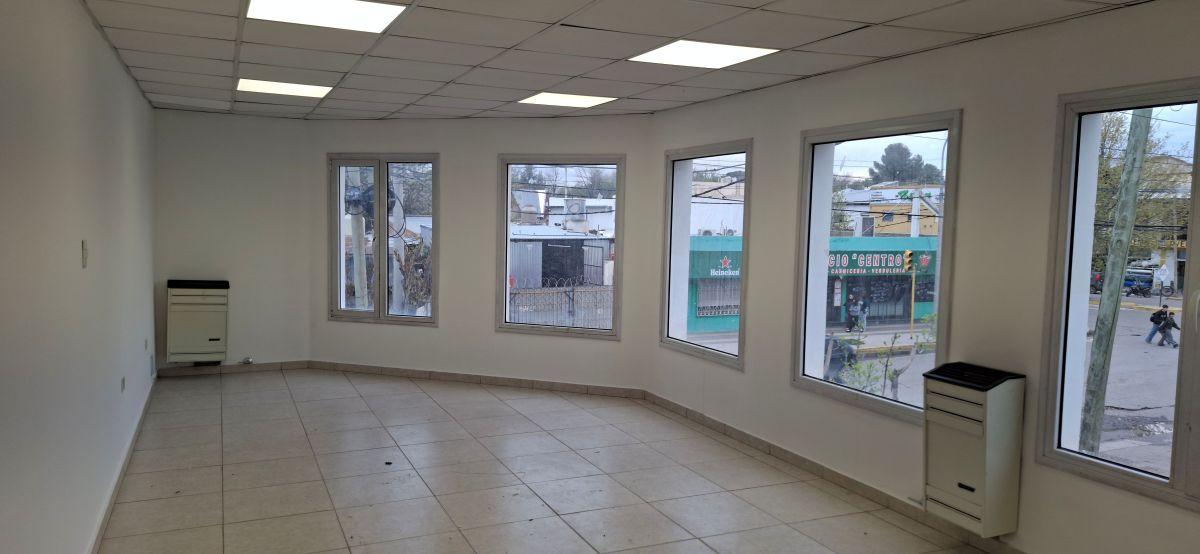 Foto de Oficina de 50 m2 en 1° Piso en Alquiler – Centro – Plottier – Neuquén, imagen 5