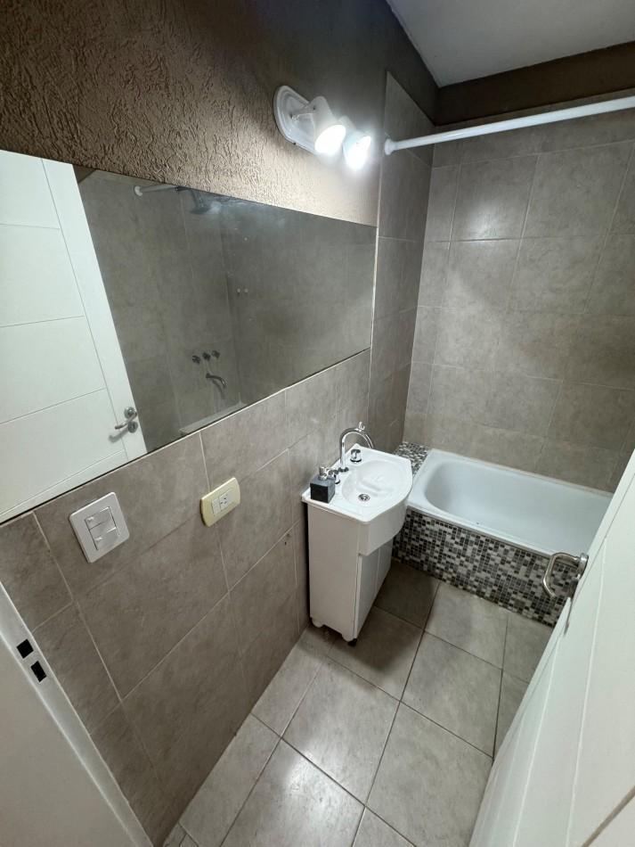 Foto de DEPARTAMENTO 2 AMBIENTES CON COCHERA, imagen 5