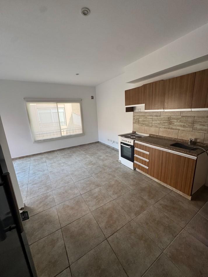 Foto de DEPARTAMENTO DOS AMBIENTES CON COCHERA EN ALQUILER EN MUÑIZ, imagen 2