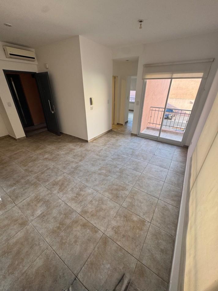 Foto de DEPARTAMENTO DOS AMBIENTES CON COCHERA EN ALQUILER EN MUÑIZ, imagen 5