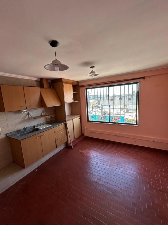 Foto de DEPARTAMENTO MONOAMBIENTE EN ALQUILER EN EL CENTRO DE JOSE C PAZ, imagen 3