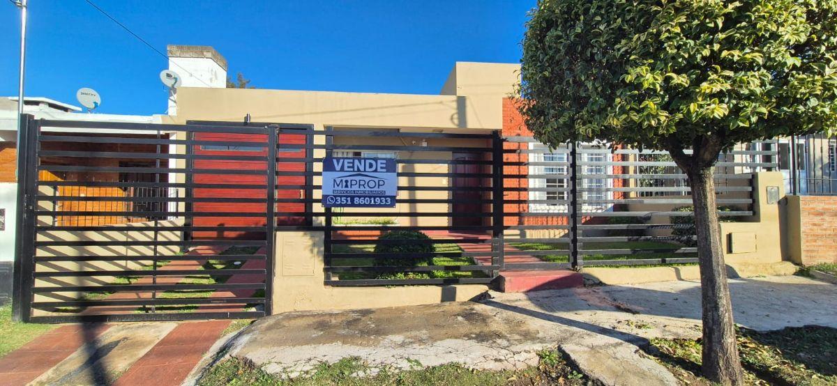 Foto de VENTA. CASA 3 DORMITORIOS, LA CALERA, APTA CREDITO, imagen 1