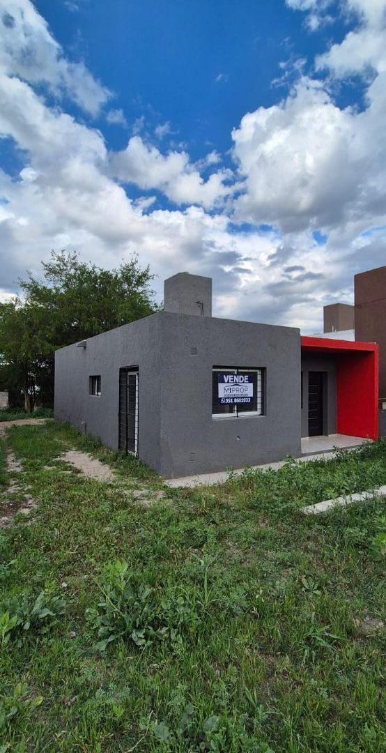 Foto de CASA EN VENTA 2 DORMITORIOS, LA CALERA, APTA CREDITO, imagen 1