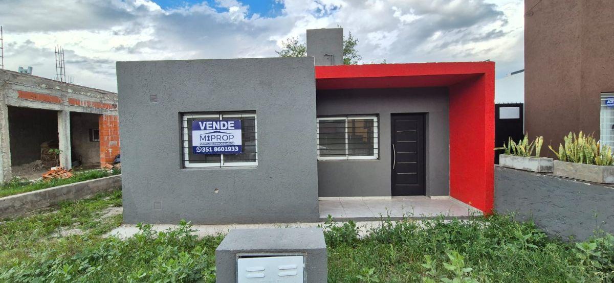 Foto de CASA EN VENTA 2 DORMITORIOS, LA CALERA, APTA CREDITO, imagen 2