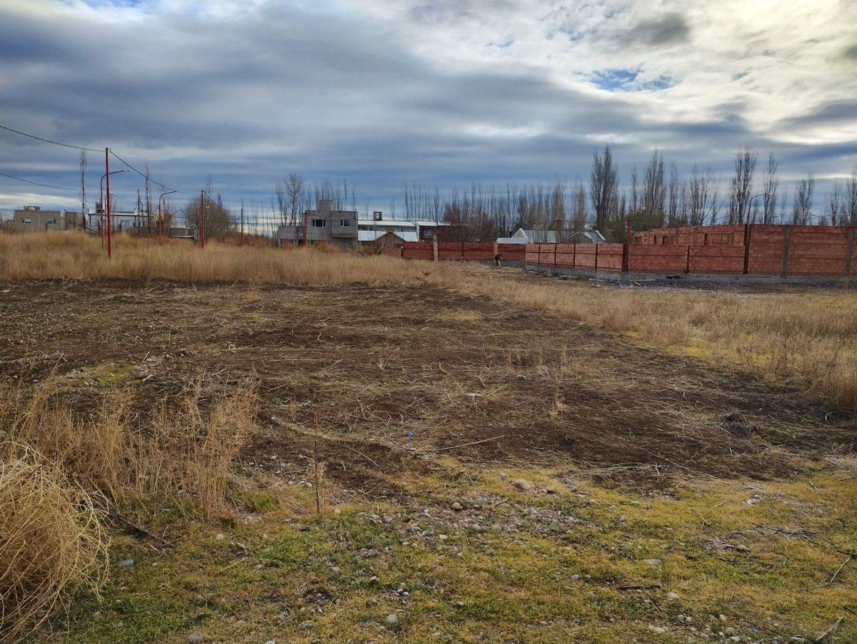 Venta Terreno B° Las Lilas, Lote 01, Allen. 1