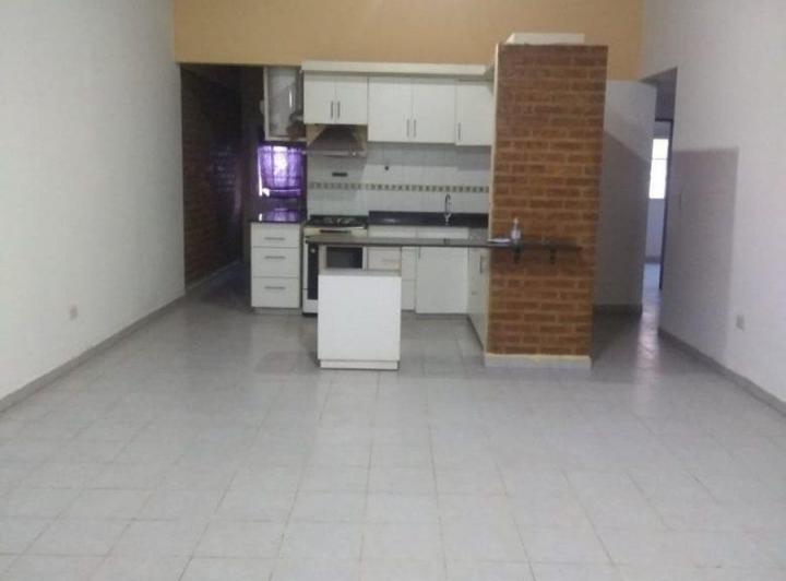 VENTA CASA 3 DORMITORIOS 4