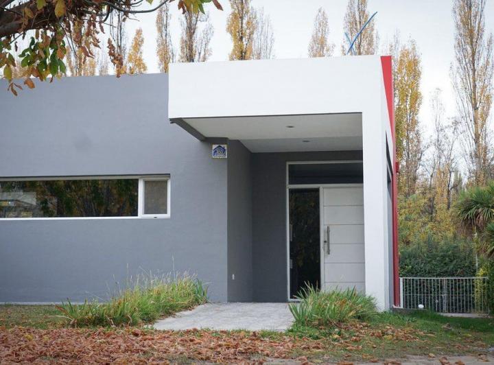 VENTA CASA 3 DORMITORIOS B° SANTA RITA PLOTTER NQN 5