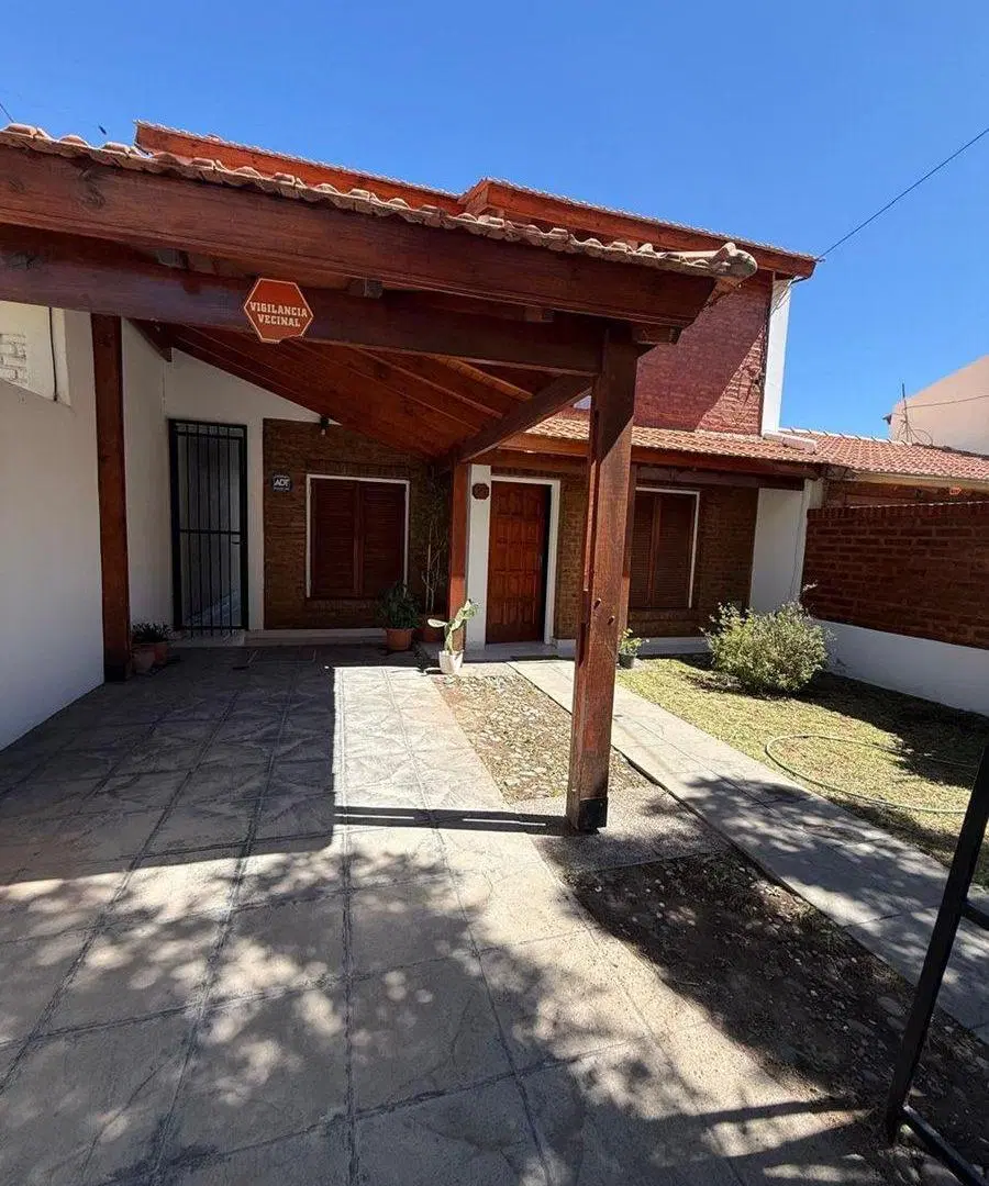 Casa en venta en Barrio Santa Genoveva – Neuquén 3