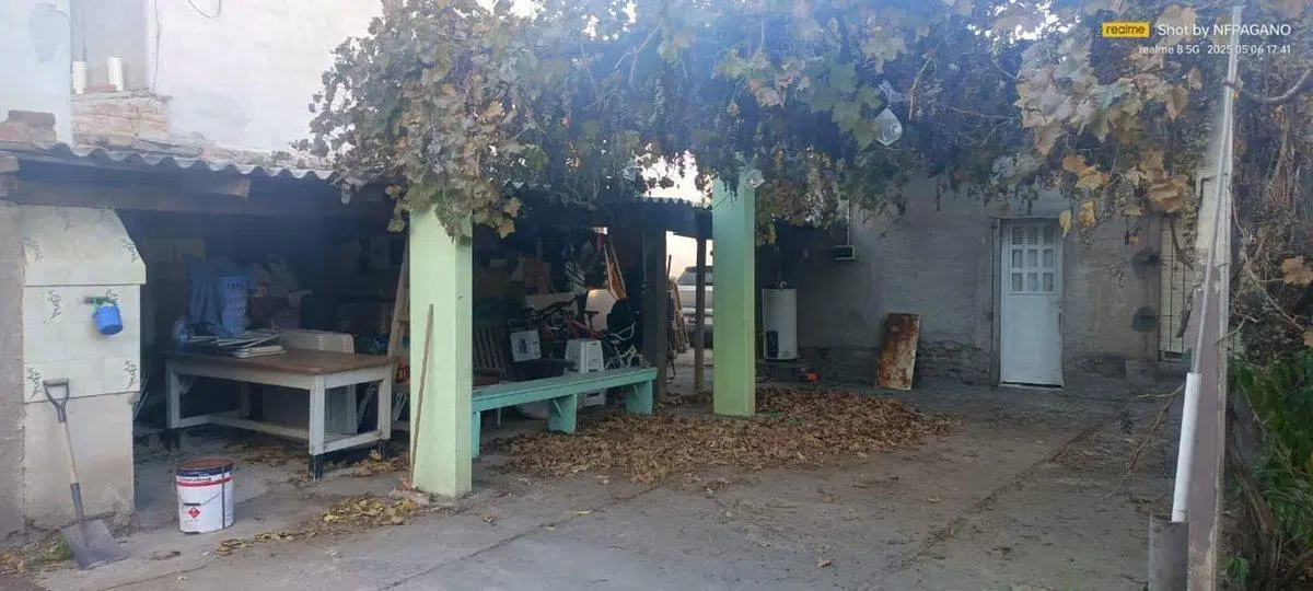 VENTA DE CASA A REFACCIONAR EN TERRENO DE 400MT2 3