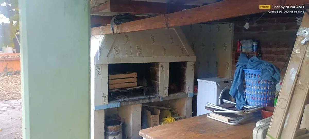 VENTA DE CASA A REFACCIONAR EN TERRENO DE 400MT2 4