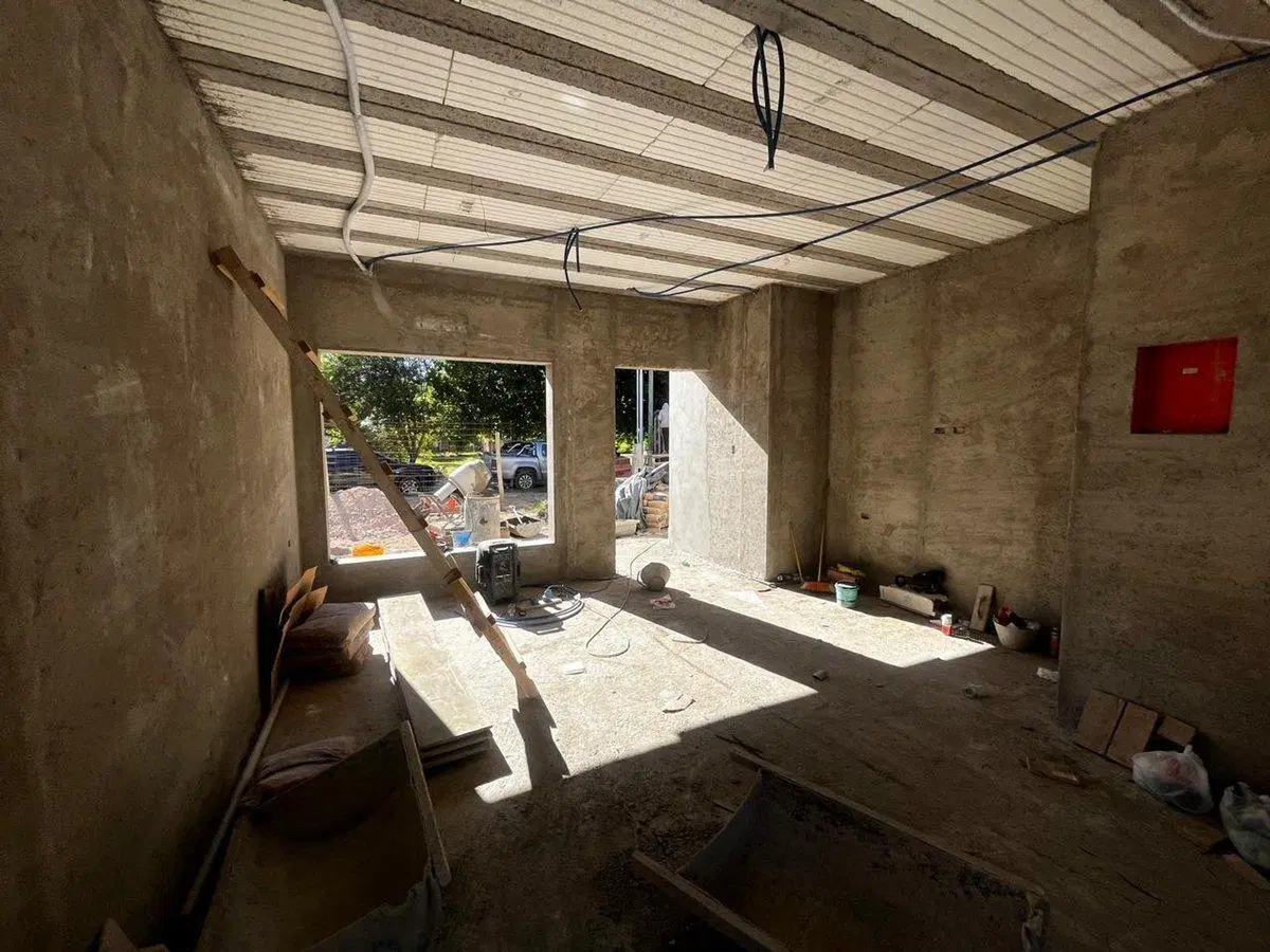 VENTA DE CASA LLAVE EN MANO PLOTTIER/EL FLOREAL 4