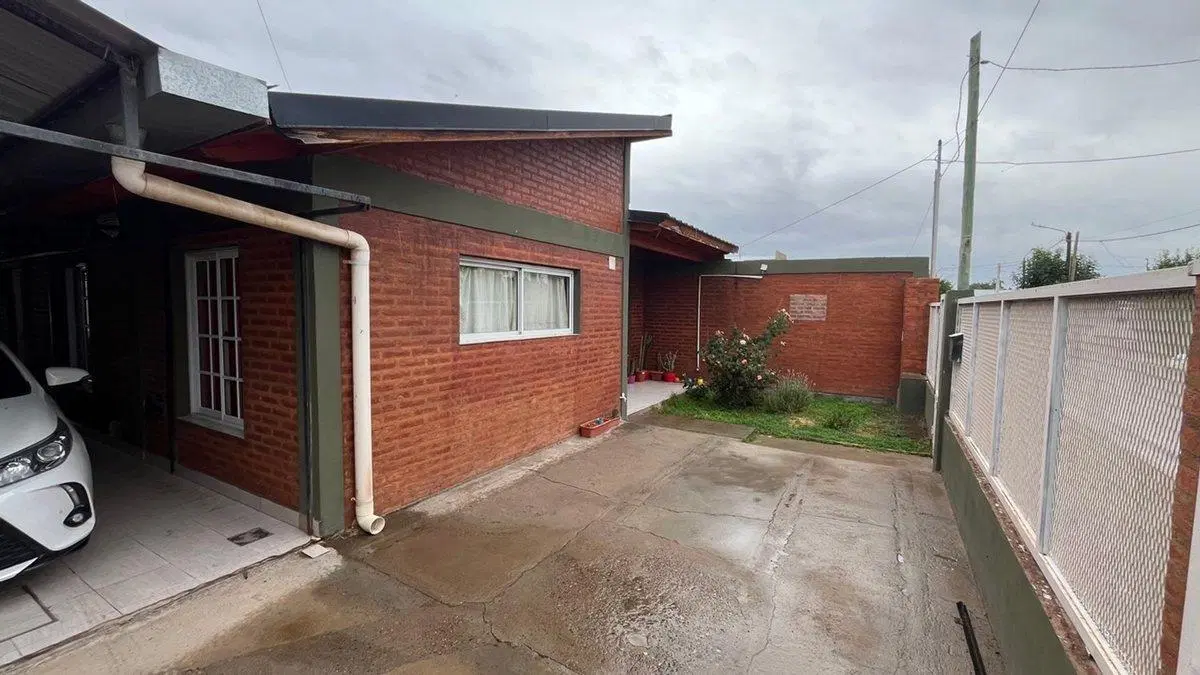 Casa en Plottier 3 dormitorios en una planta 5