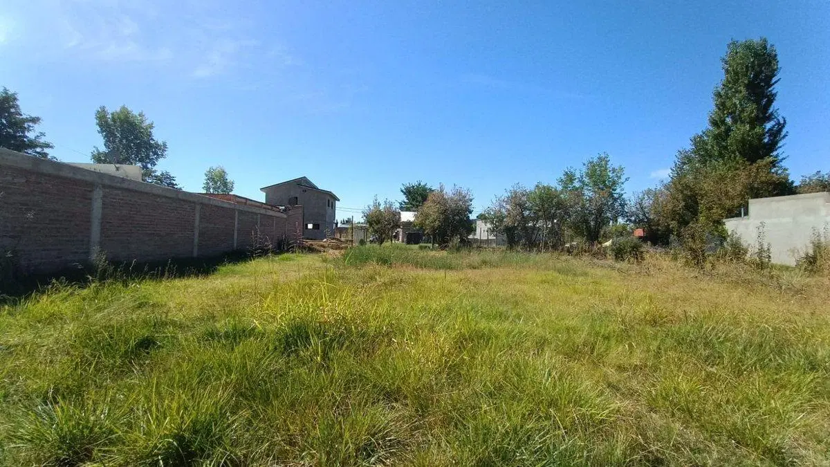 TERRENO EN VENTA B° MANZANAR DE PLOTTIER -PLOTTIER 4