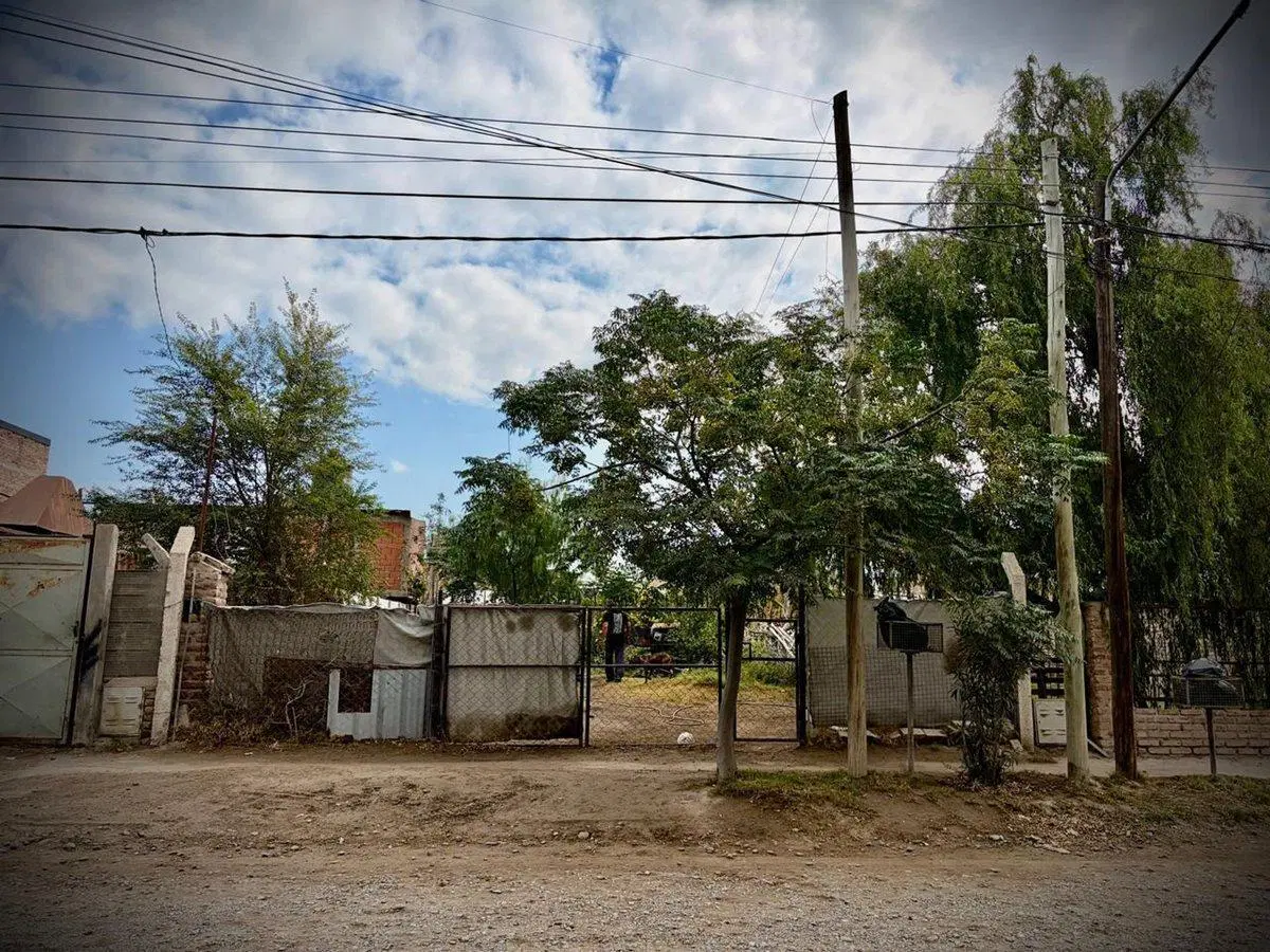 Terreno 10x30 Barrio Obrero 2