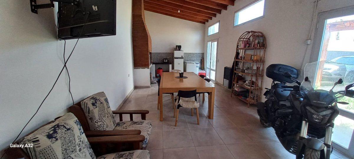 Venta casa 4 dormitorios y Quincho en La Casona 2