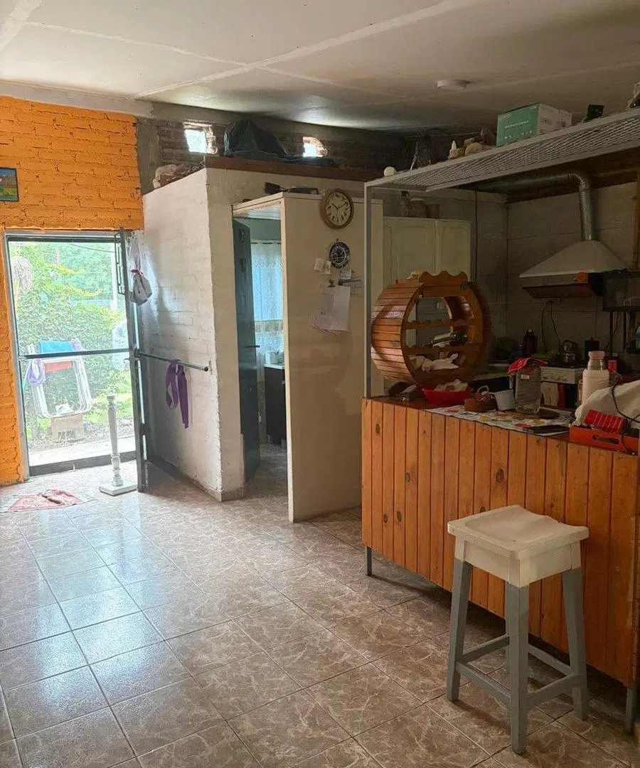 Casa y Departamento Barrio Villa Lida Plottier 5