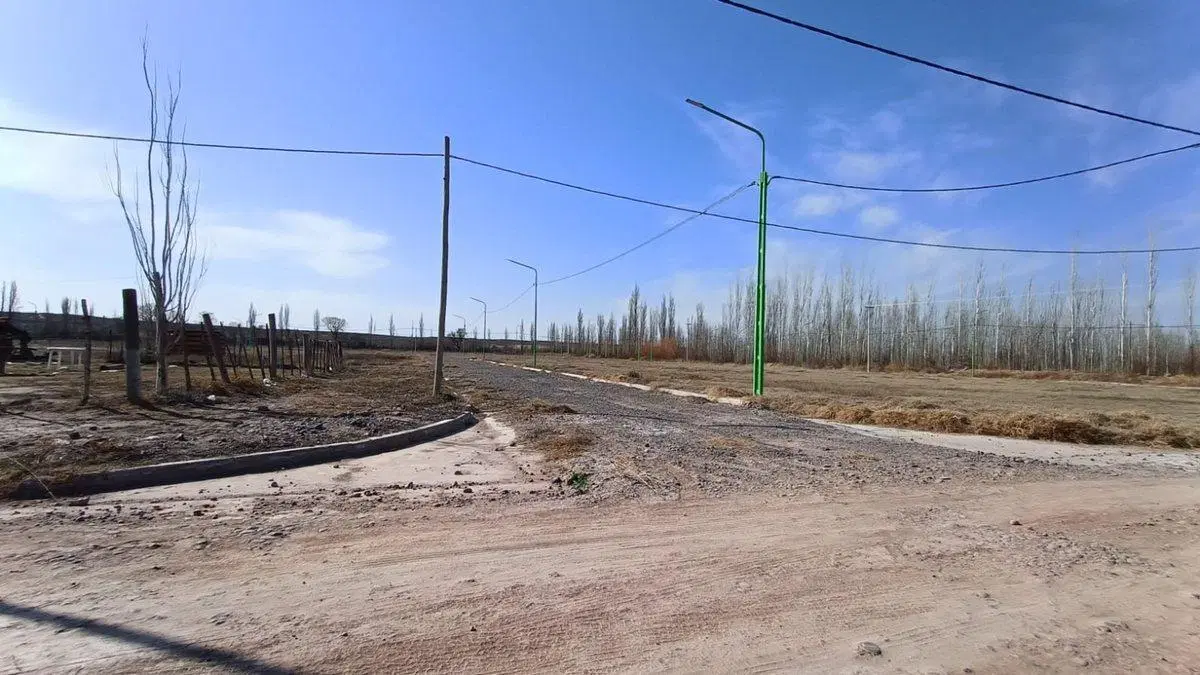 TERRENO EN VENTA LOTEO EMANUEL 1 - CINCO SALTOS 4