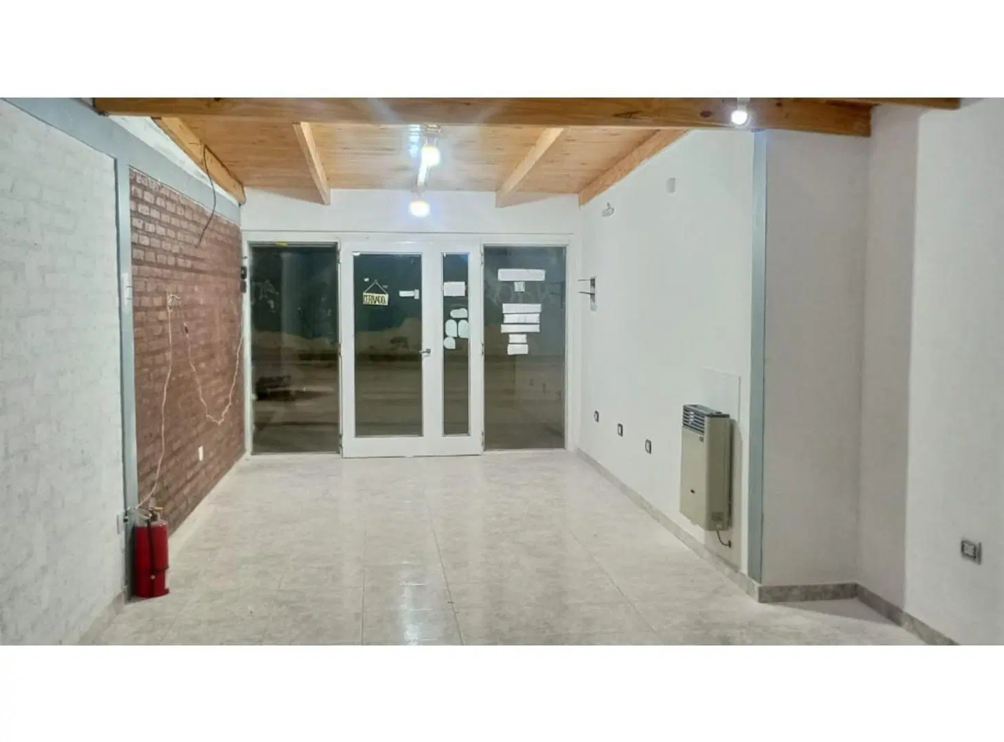 ALQUILER LOCAL COMERCIAL POR CALLE DRURY 246 5