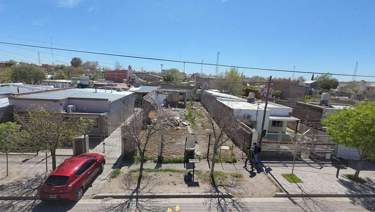 LOTE EN VENTA 300 m2 CIPOLLETTI 4