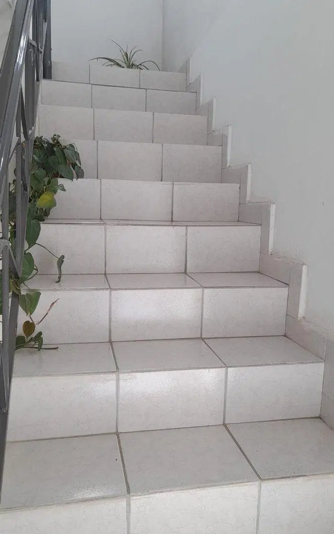 VENTA EXCELENTE PROPIEDAD EN CENTENARIO 3
