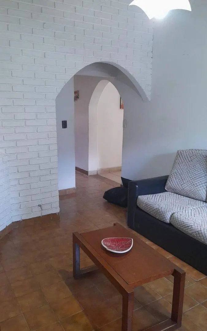 VENTA EXCELENTE PROPIEDAD EN CENTENARIO 2