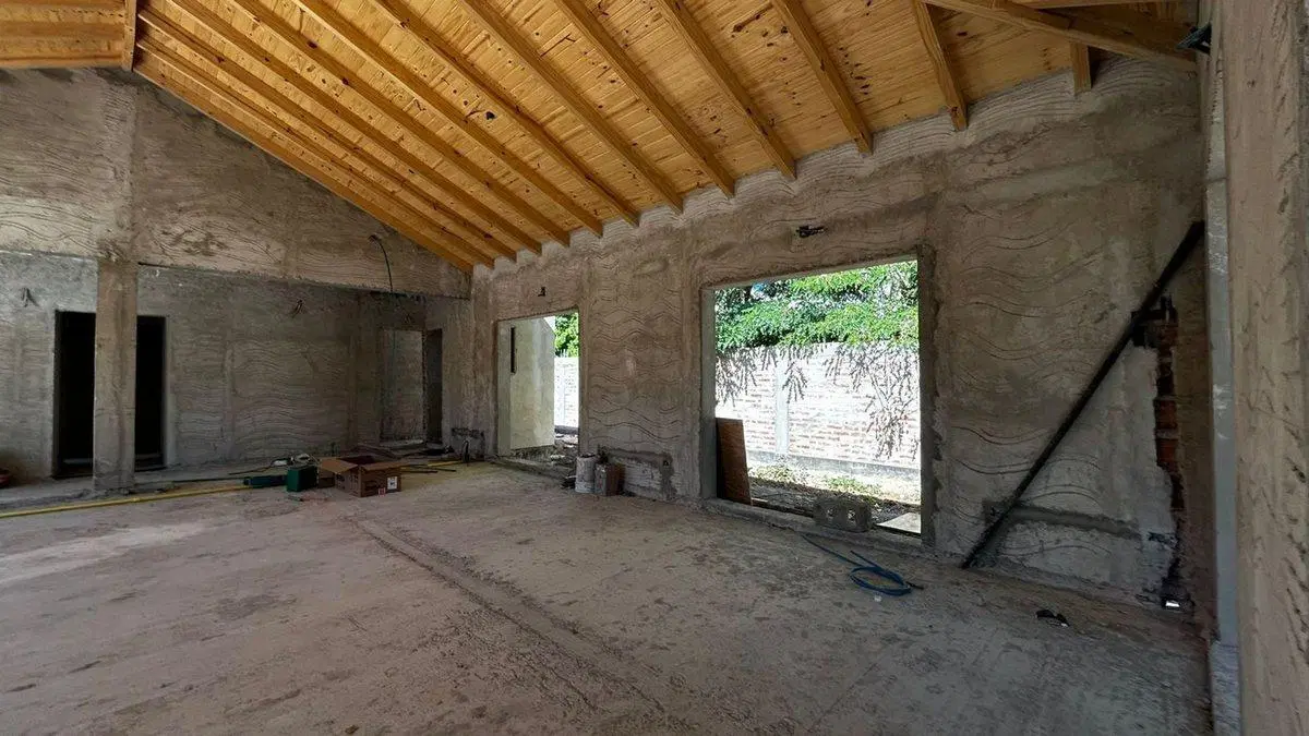 VENTA CASA EN POZO (3) DORMITORIOS PLOTTIER NQN 3