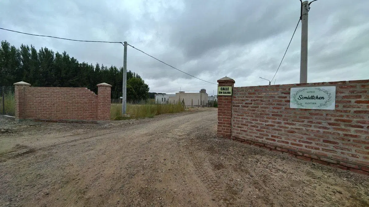 VENTA TERRENO 752M2 EN LA CIUDAD DE PLOTTIER 2