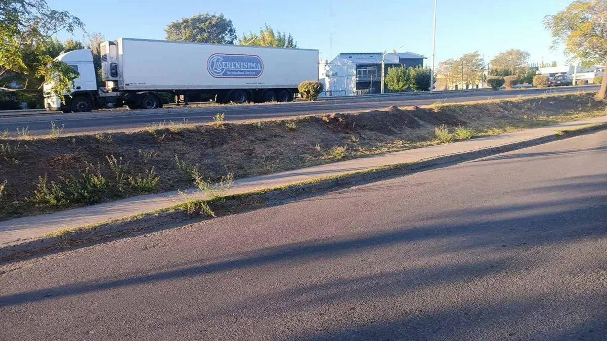 VENTA BASE OPERATIVA / NODO LOGÍSTICO RUTA 22 5