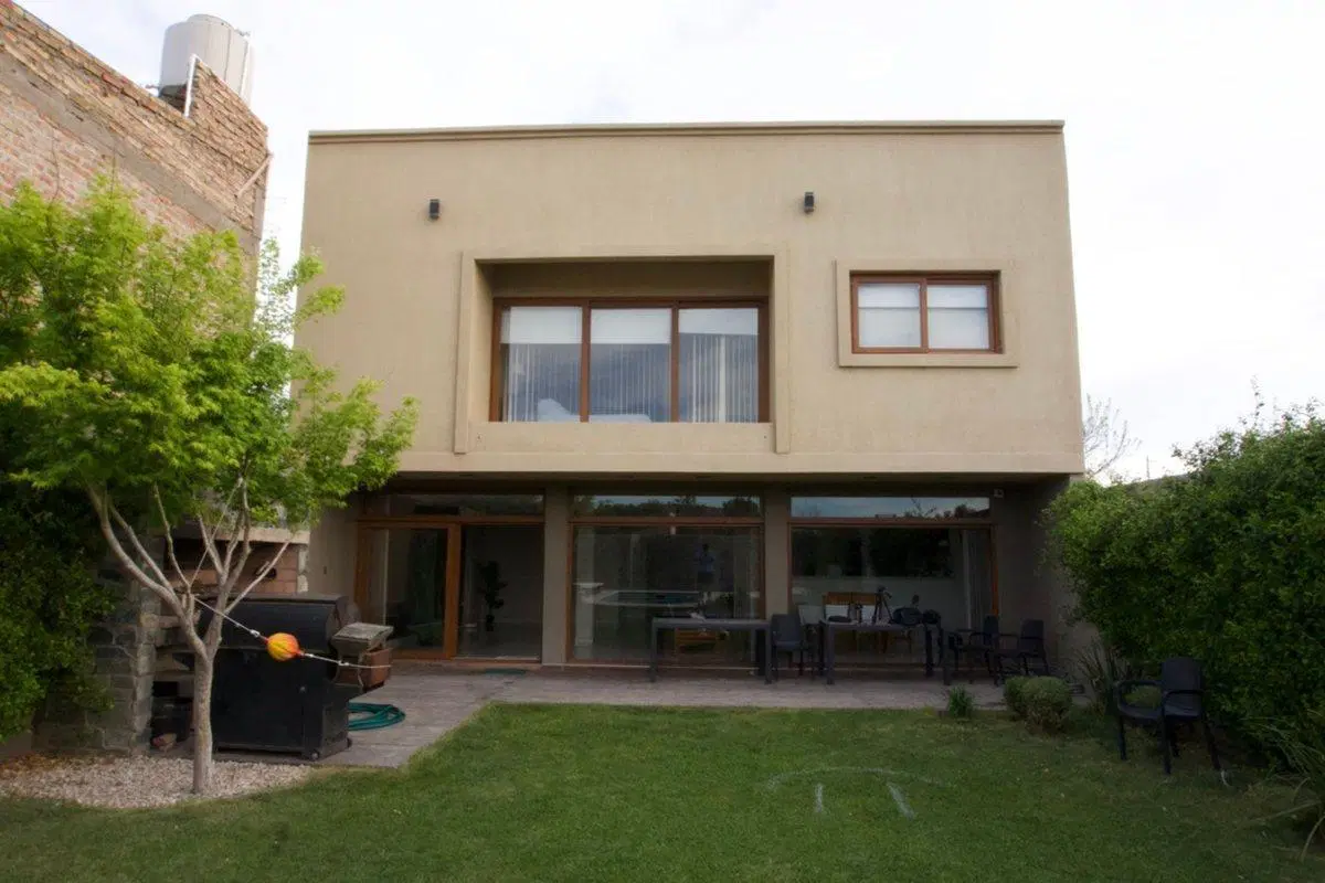 Casa premium con pileta climatizada en Allen 2