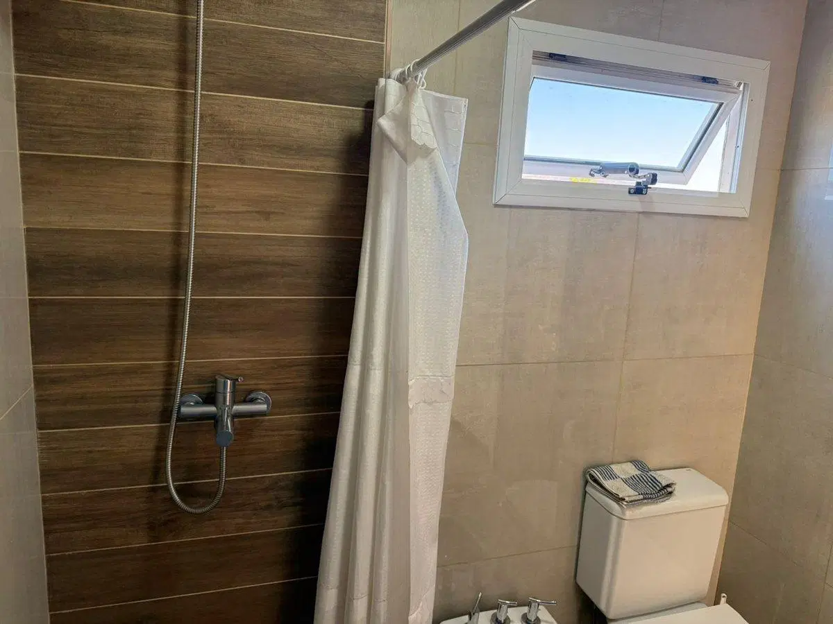 VENTA DE CASA AMOBLADA, CHOCON MEDIO 5