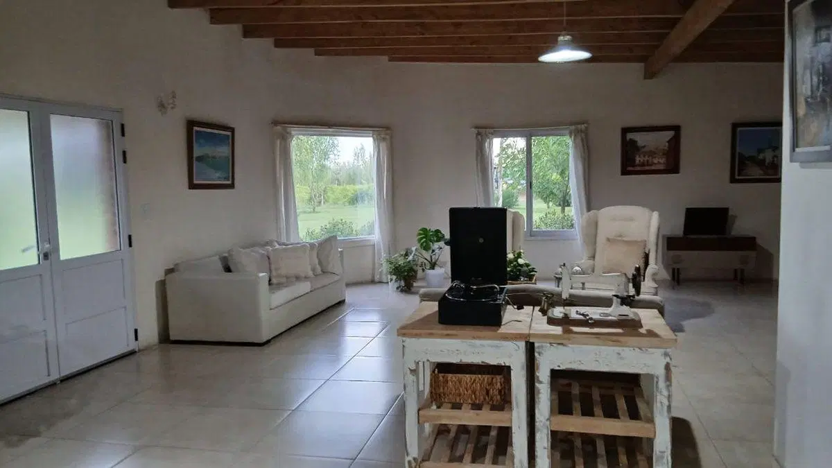 Venta excelente casaquinta en Barda del medio 5