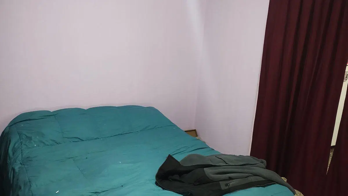 En Venta Casa Pequeña con Galpón 5
