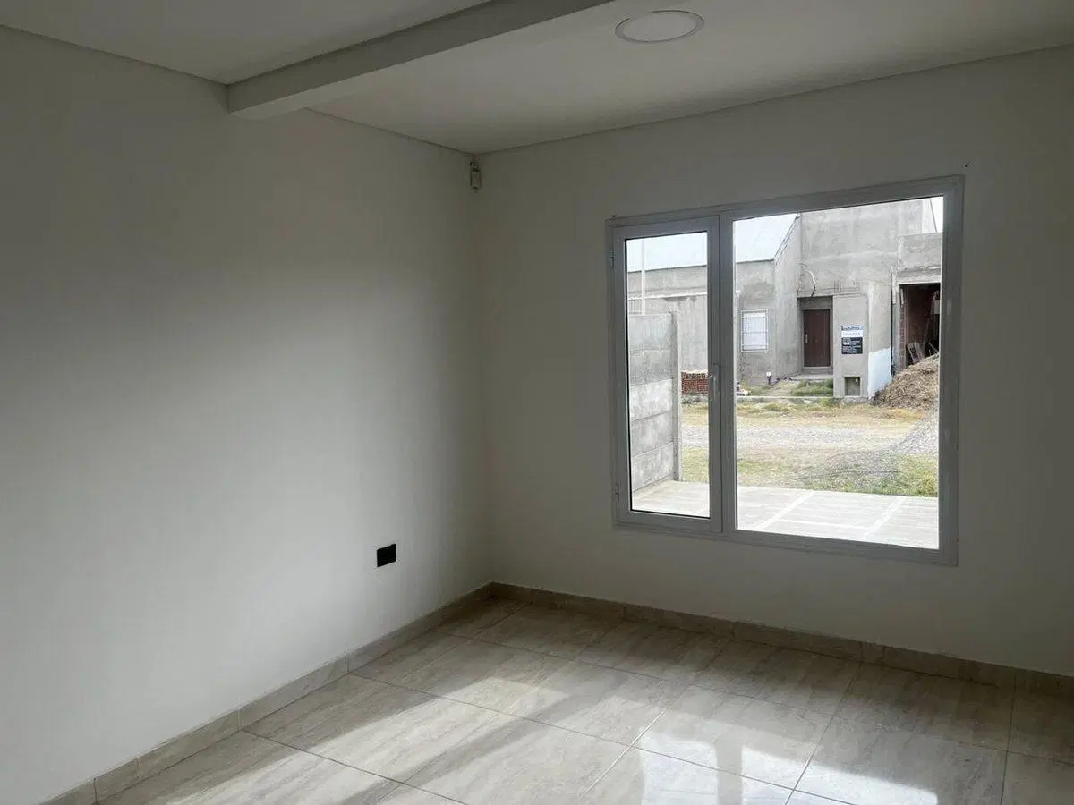 VENTA DUPLEX 3 DORMITORIOS B°LA CASONA ll PLOTTIER 8