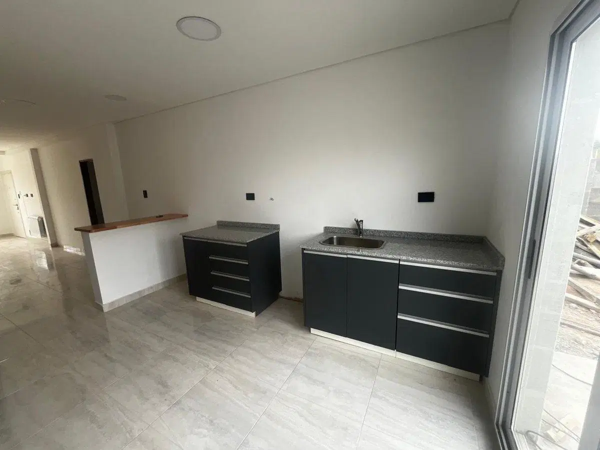 VENTA DUPLEX 3 DORMITORIOS B°LA CASONA ll PLOTTIER 2