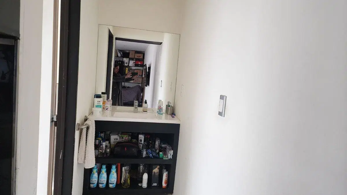 EN VENTA CASA CON MONOAMBIENTE - PLOTTIER 5