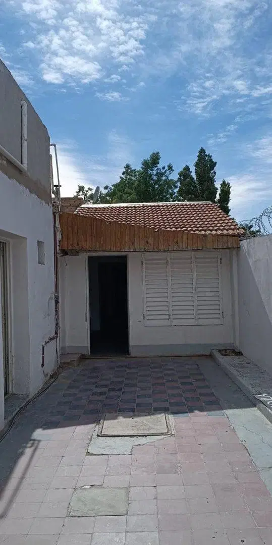 Casa + depto + local comercial Centro Cutral Co 4