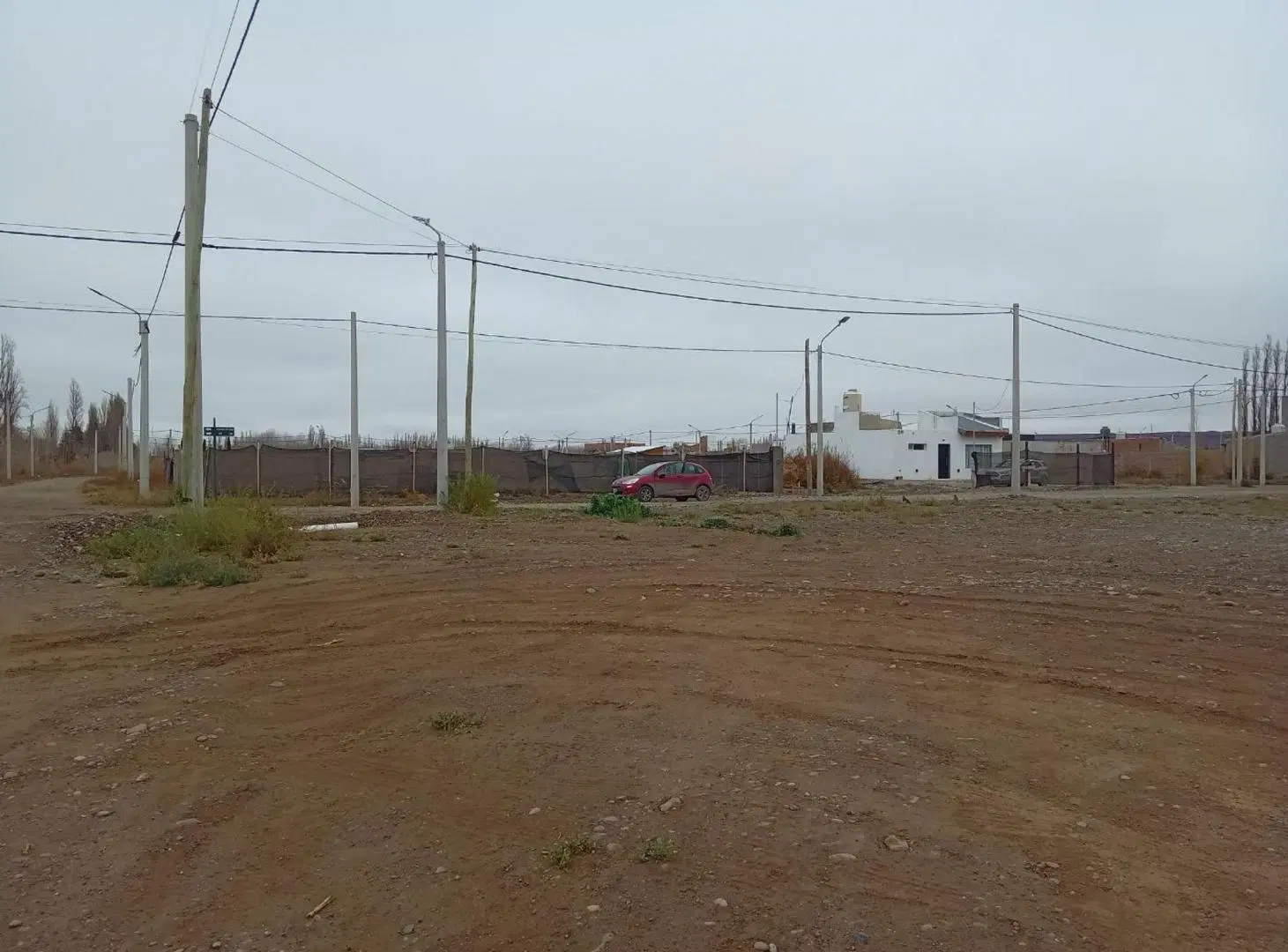 Venta de lote en esquina en barrio la casona 2 4