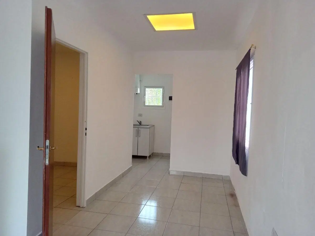 ALQUILER PREDIO INDUSTRIAL CON GALPON Y OFICINAS 2